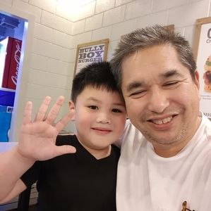 Meet your Posher, Doni